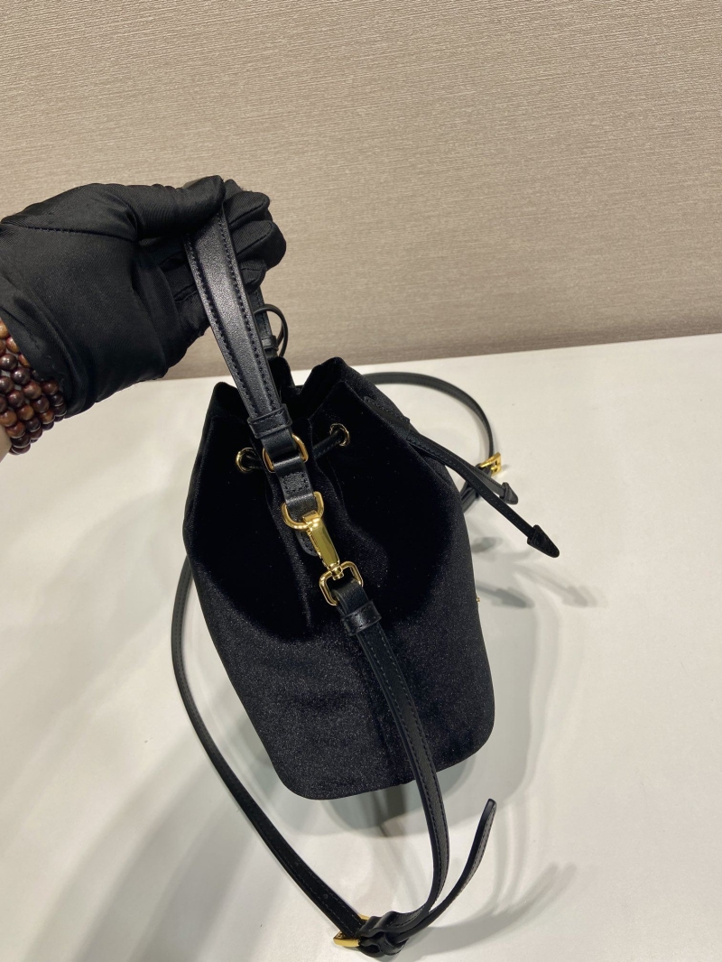 Pra*a bucket bags